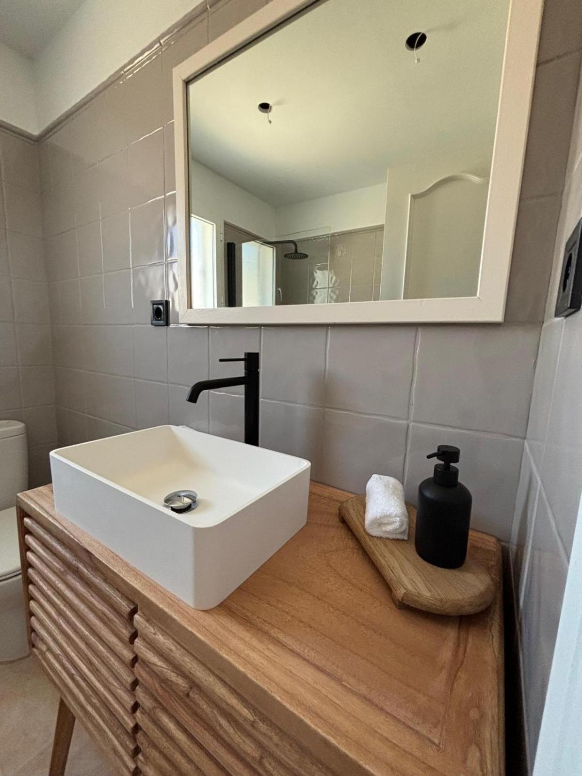 Apartamentos Ses Veles 칼라 이온가 객실 사진