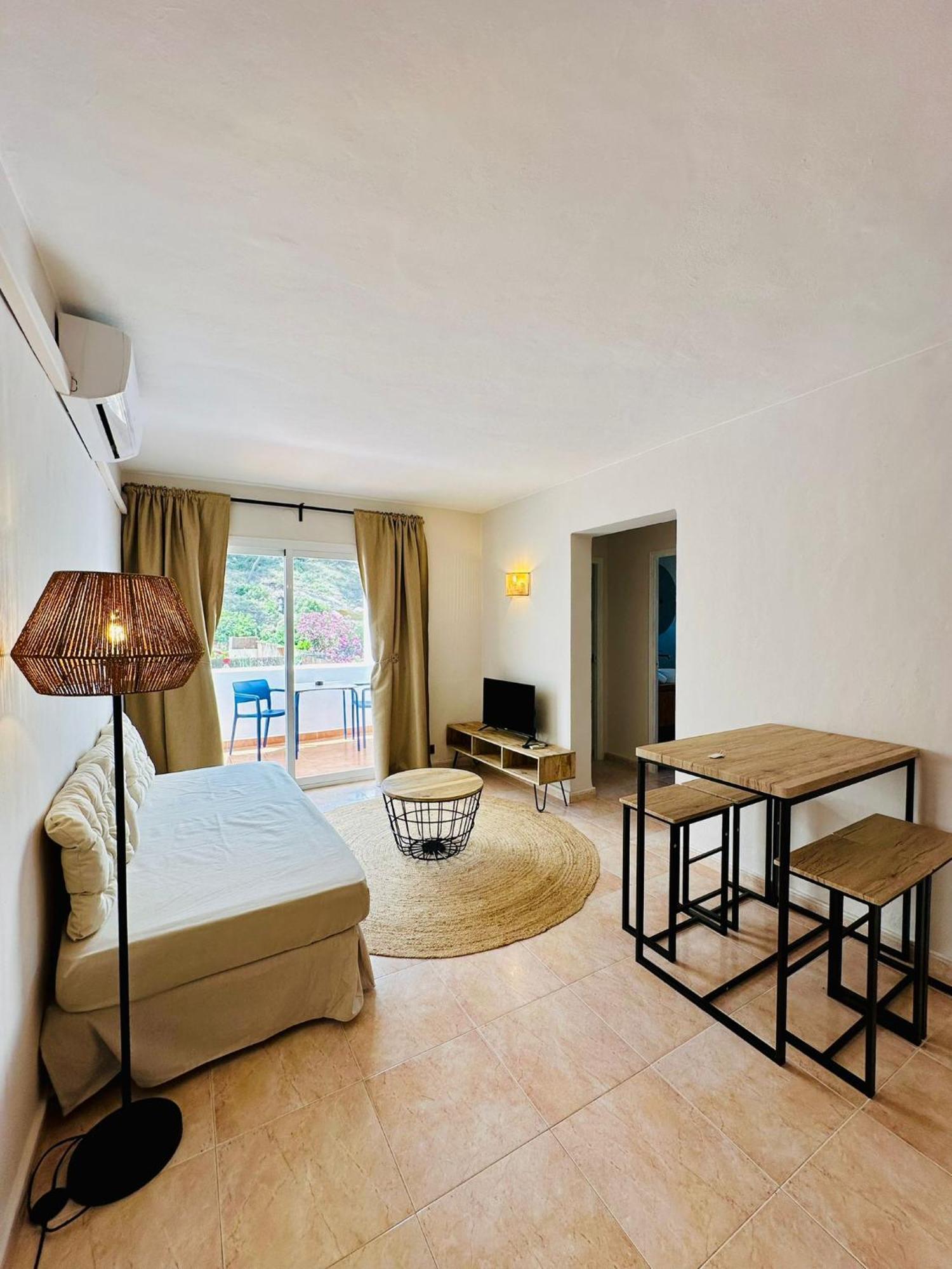 Apartamentos Ses Veles 칼라 이온가 외부 사진